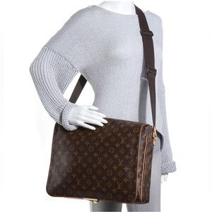 Louis Vuitton Shoulder/Crossbody Bag Abbesses Messenger